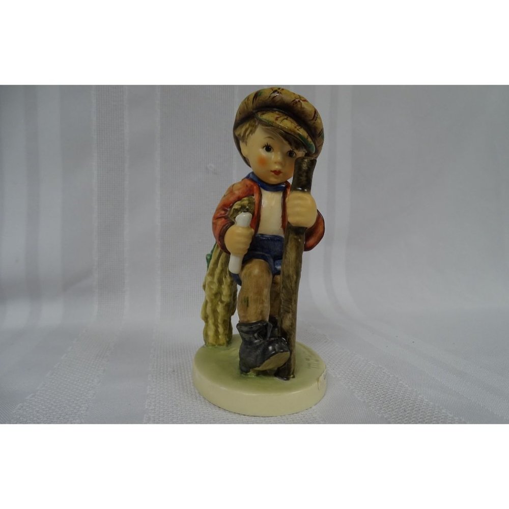 GOEBEL Hummel Figurine ON SECRET PATH #386 TMK 5